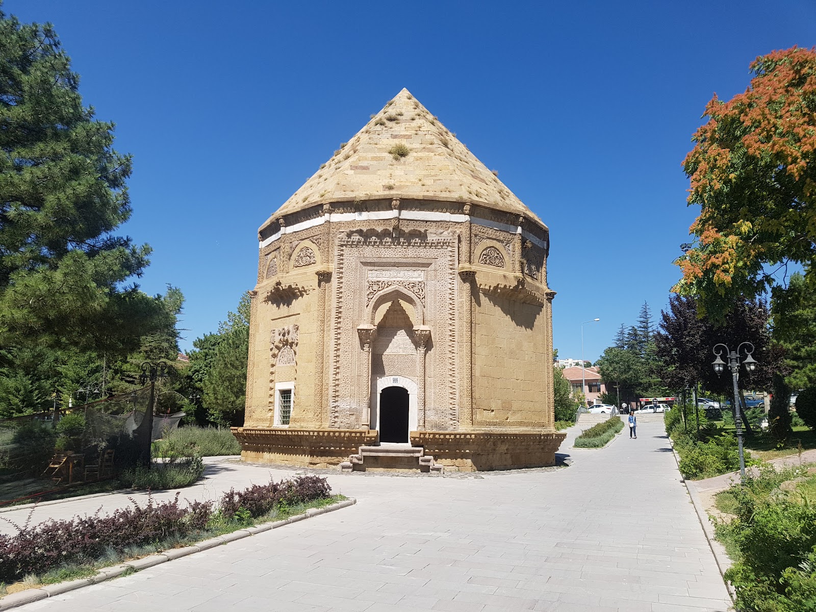 Hüdavent Hatun Parkı — fotoğraf