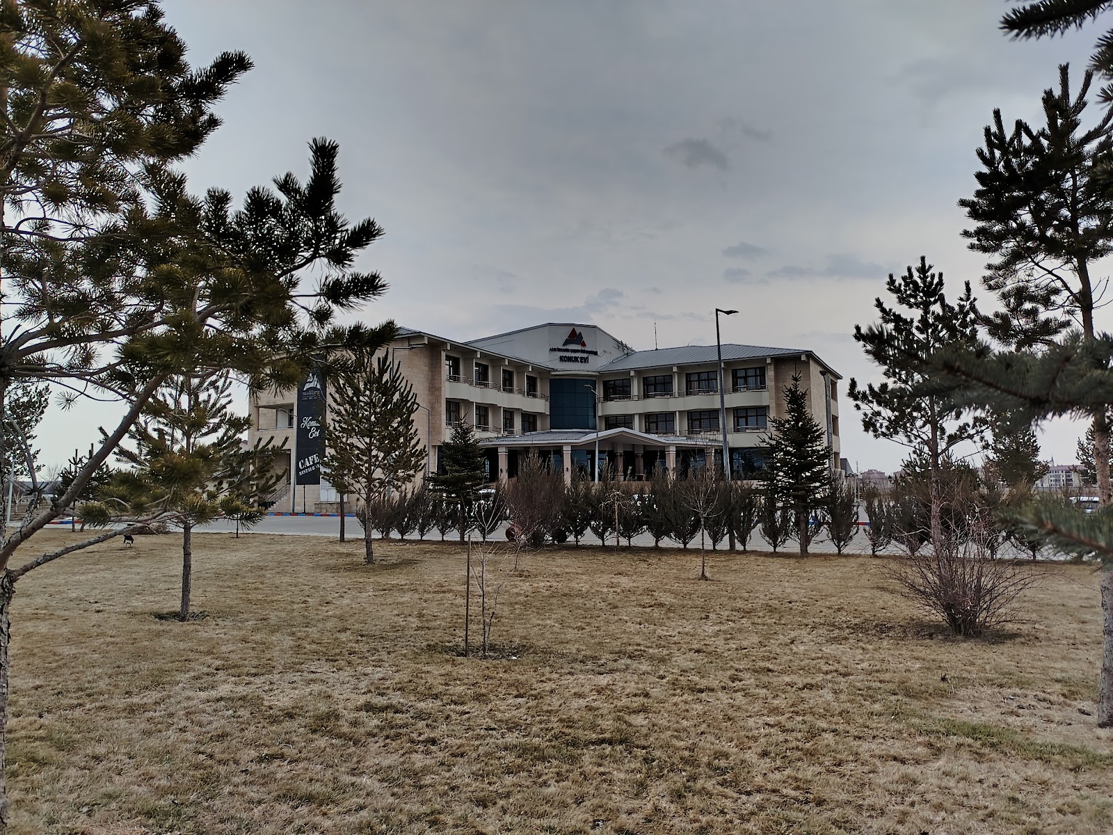 İbrahim Çeçen Üniversitesi konukevi — fotoğraf 3