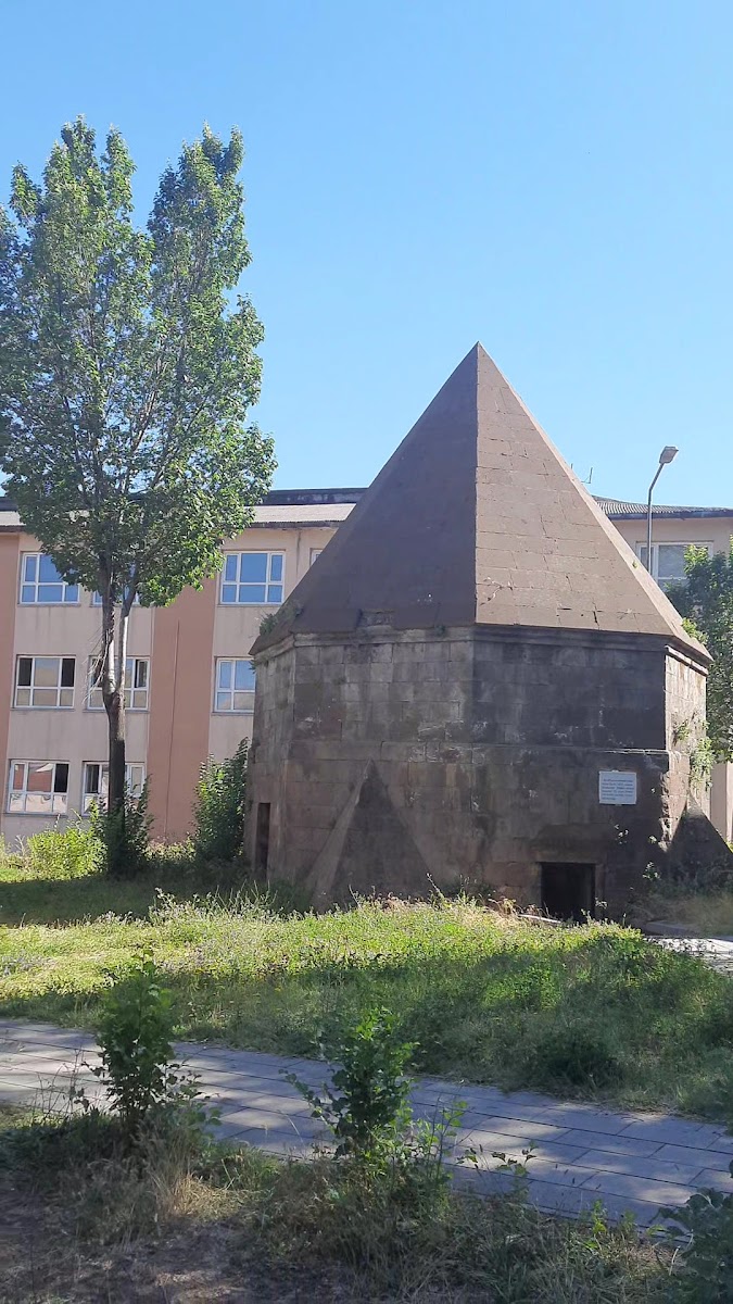 İhlasiye Medresesi ve Külliyesi — fotoğraf 3