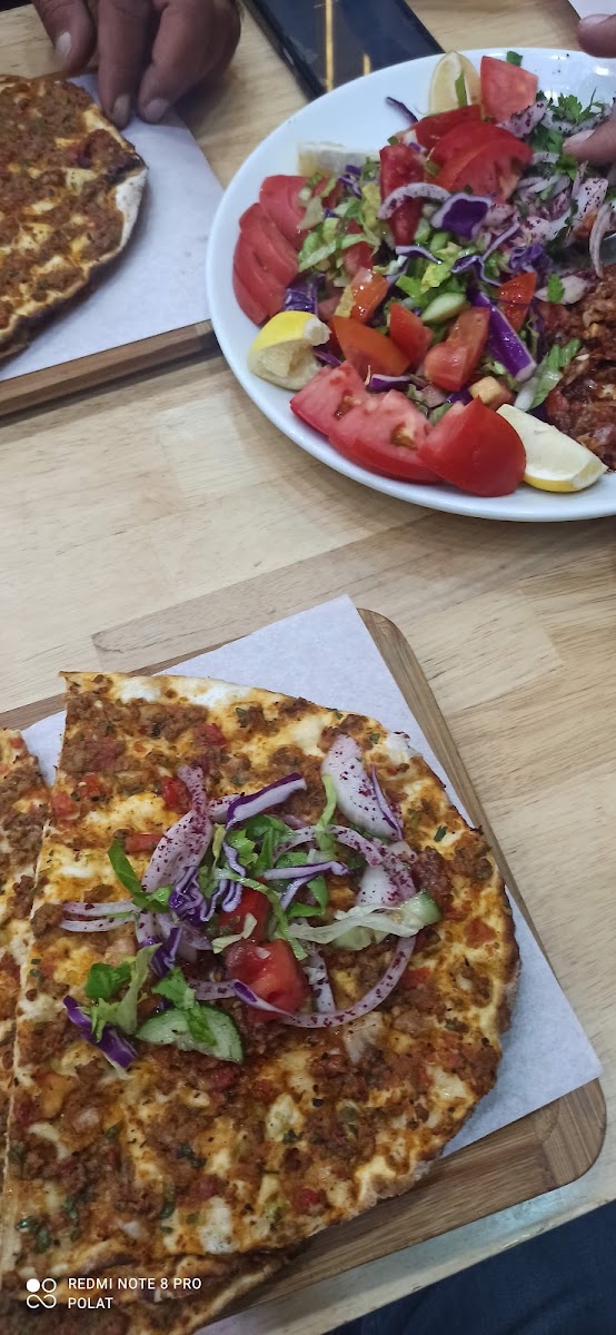 İKİZLER LAHMACUN & PİDE VE KEBAP — fotoğraf 2