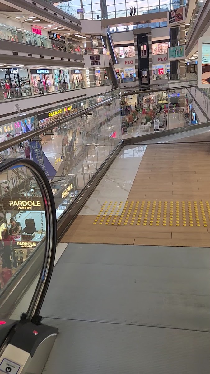 İldem Park Outlet — fotoğraf 3