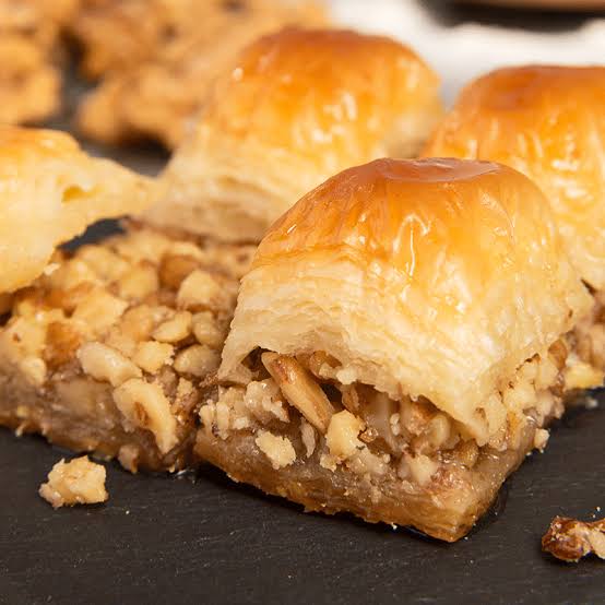 İlhanbey Lezzet Baklavalari_ Kadirli Baklava _ Kadirli Fıstıklı Baklava _ Kadirli Baklavacı _ Kadirli Soğuk Baklava — fotoğraf 2
