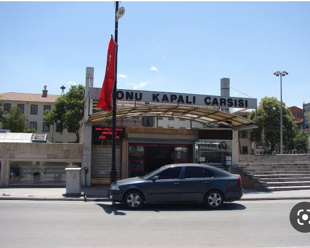 İnönü Kapalı Çarşısı — fotoğraf