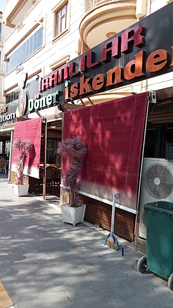 İranlılar Döner — fotoğraf