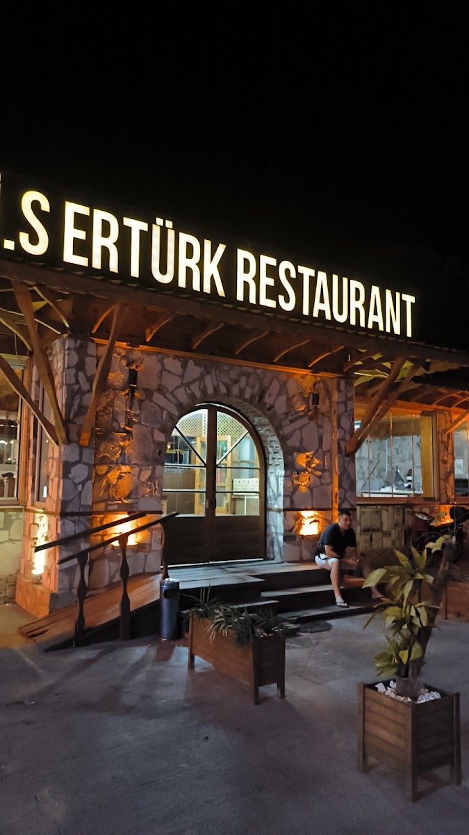 İ.S ERTÜRK RESTAURANT — photo 2