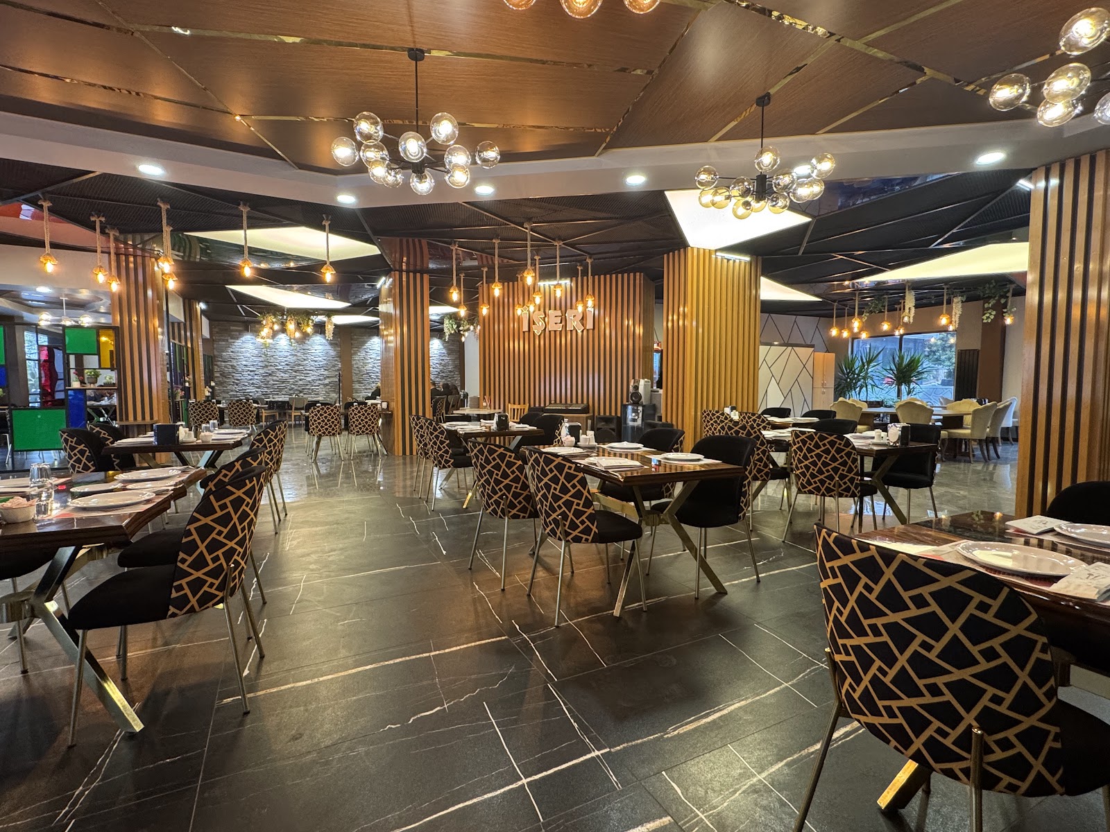 İşeri Restoran — fotoğraf