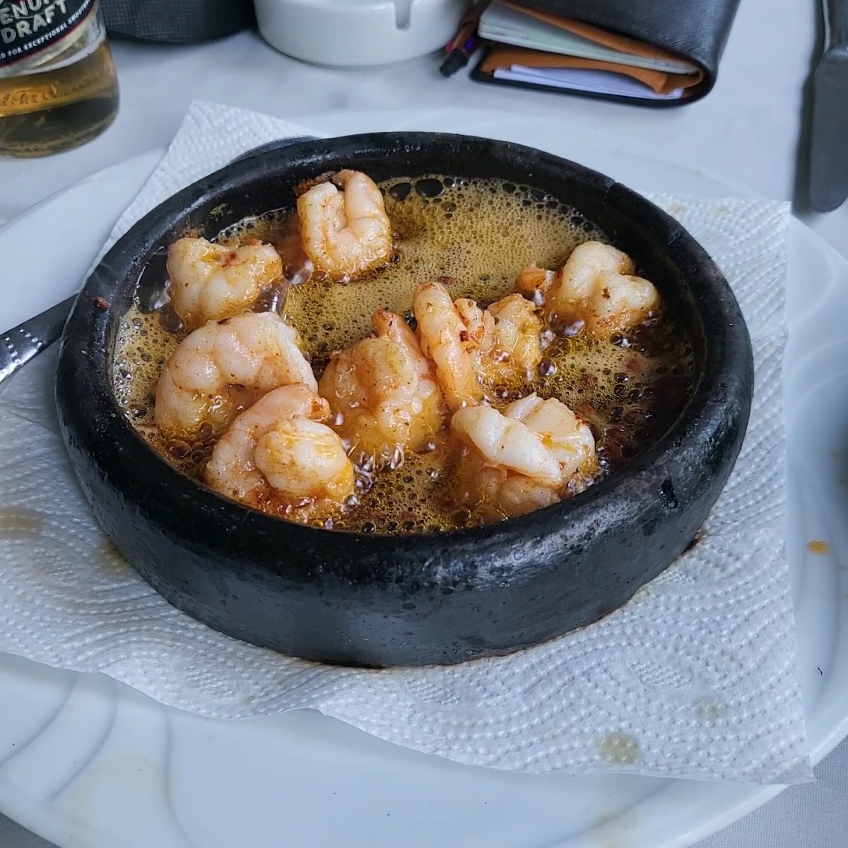 İskele Balık Pişiricisi Antalya Balık Restaurantı Lezzetli Deniz Ürünleri — fotoğraf 3
