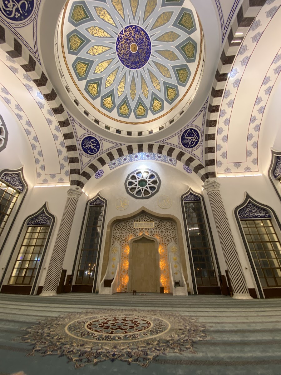 İskenderun Nihal Atakaş Camii — fotoğraf 2