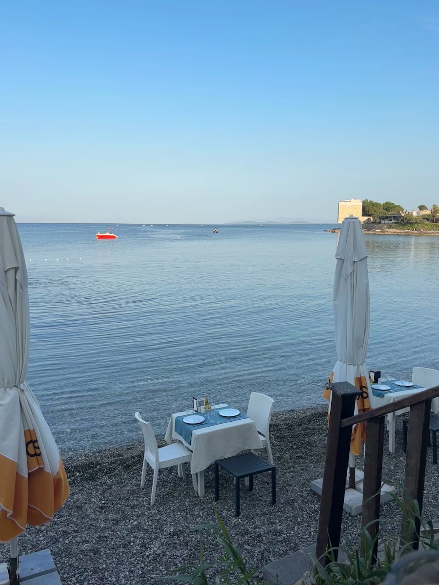İsmet’in Yeri İskele Restaurant & Yeni Beach — photo 3
