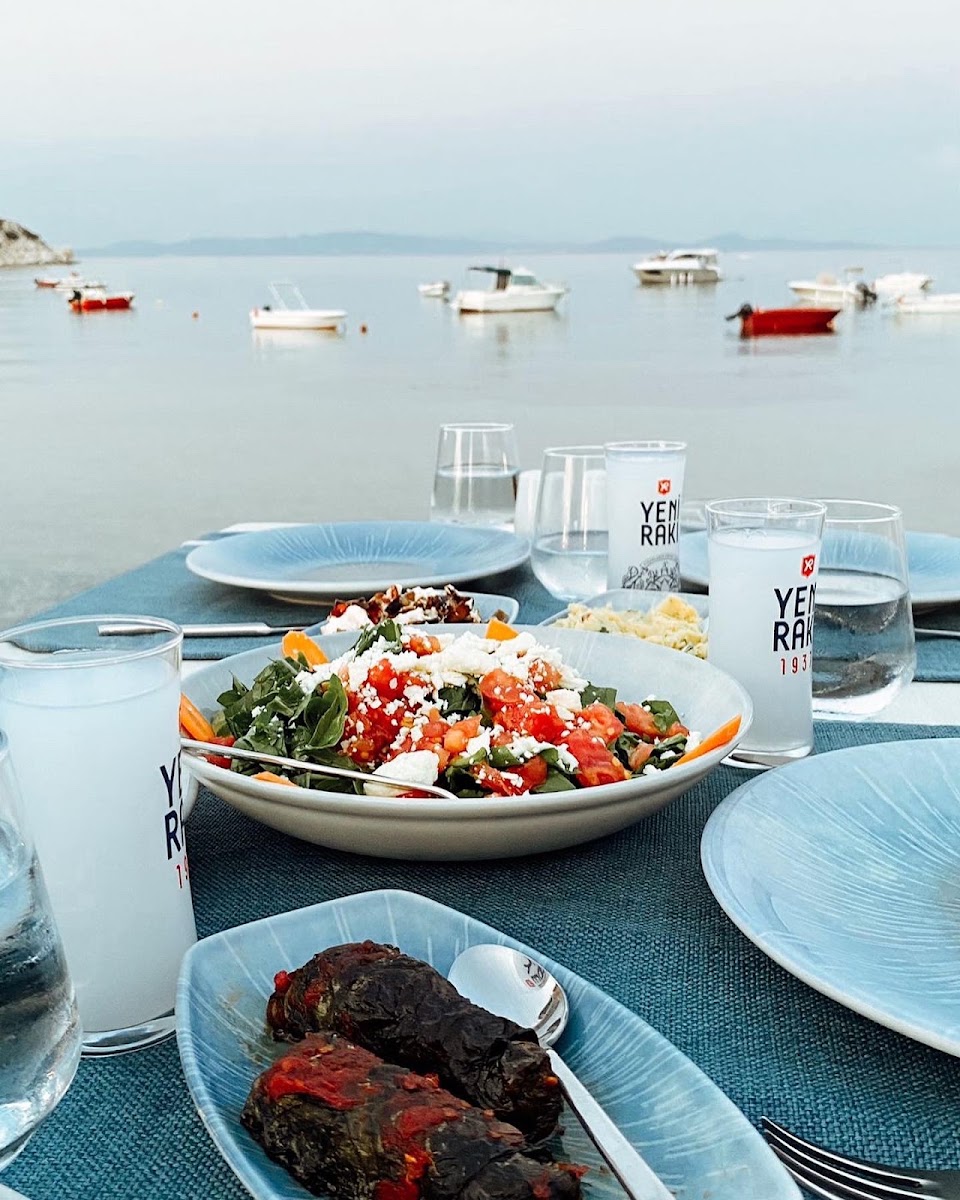 İsmet’in Yeri İskele Restaurant & Yeni Beach — photo 5