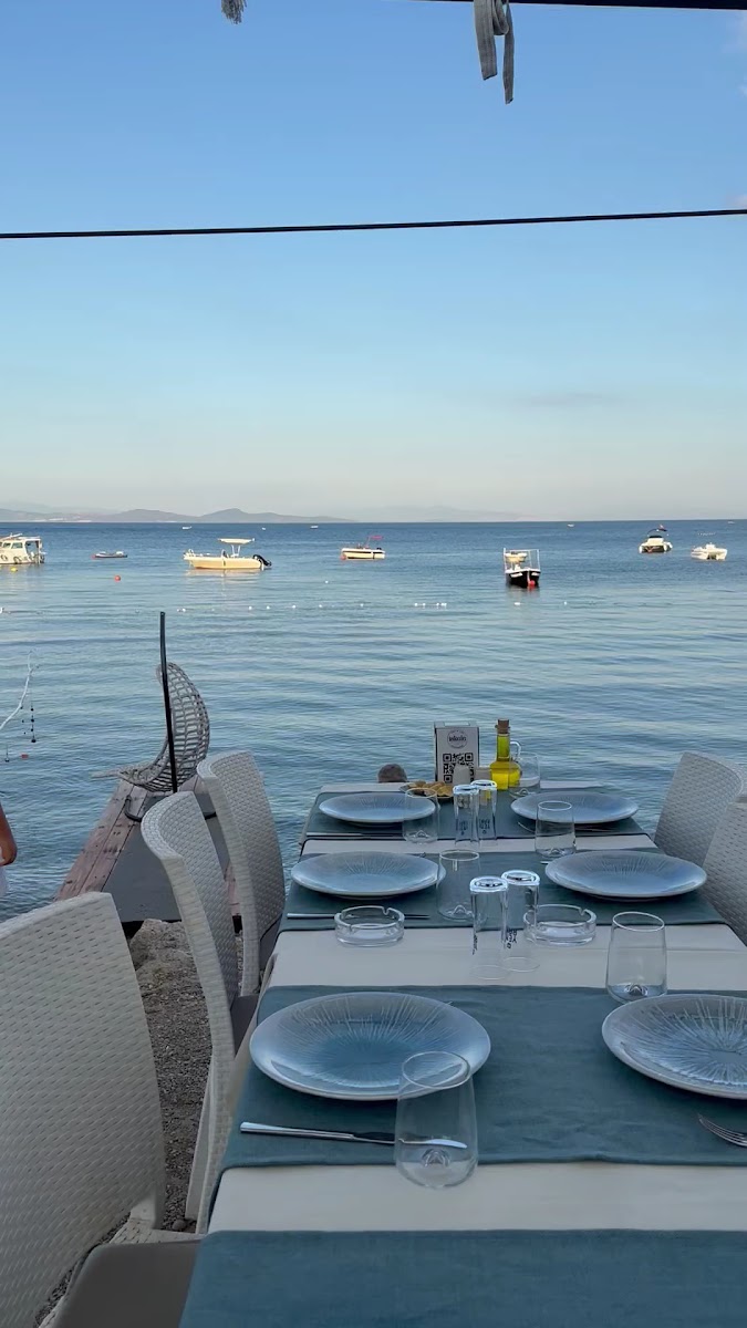 İsmet’in Yeri İskele Restaurant & Yeni Beach — photo 9