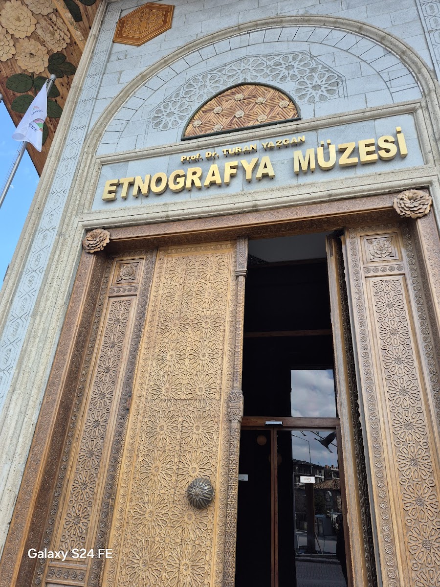 Isparta Prof. Dr. Turan Yazgan Etnografya Halı ve Kilim Müzesi Müzesi — fotoğraf 2