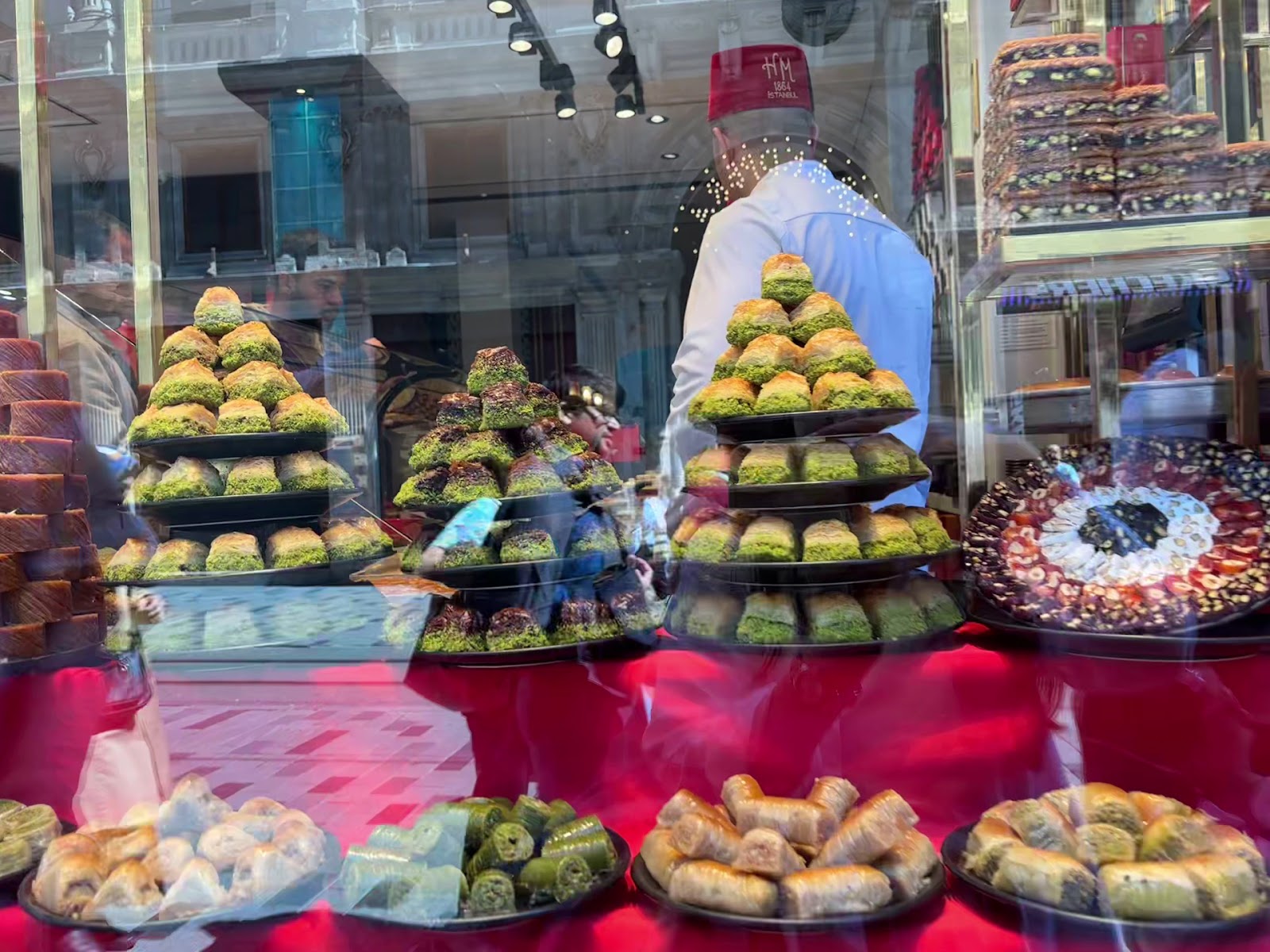 İstiklal Meydanı — photo 3