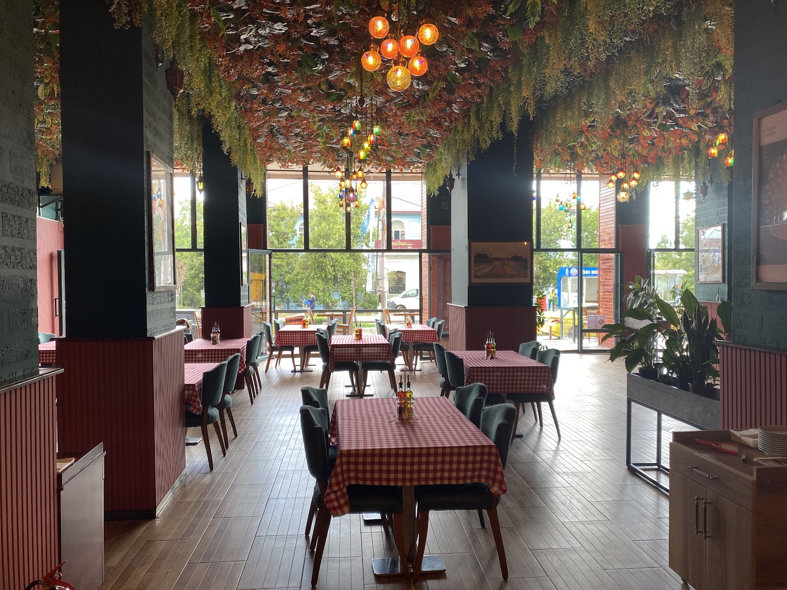 İtaly Pizza Restaurant — fotoğraf 4