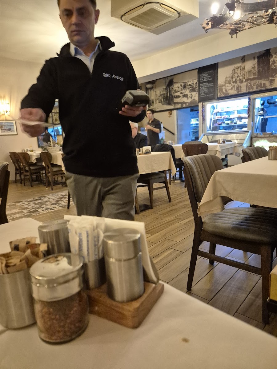 İzmir Sakız Alsancak Restaurant — fotoğraf 2