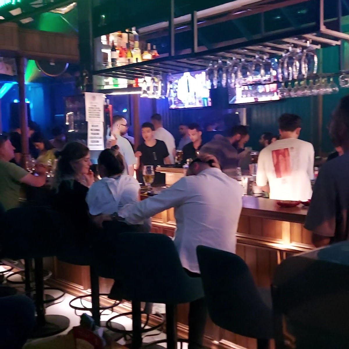 Jimmy James Bar - Fine Beer & Barbeque — photo 3