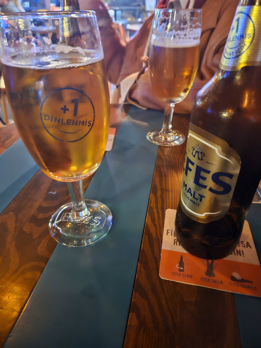 Jimmy James Bar - Fine Beer & Barbeque — photo 8