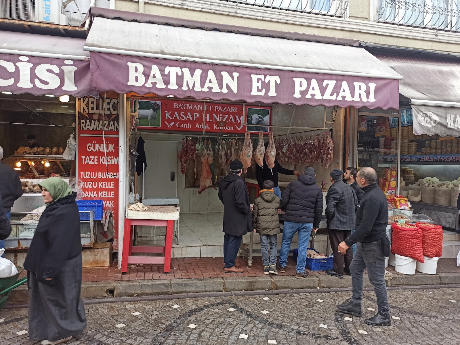 Kadınlar Pazarı (Melike Hatun Çarşısı) — fotoğraf 1