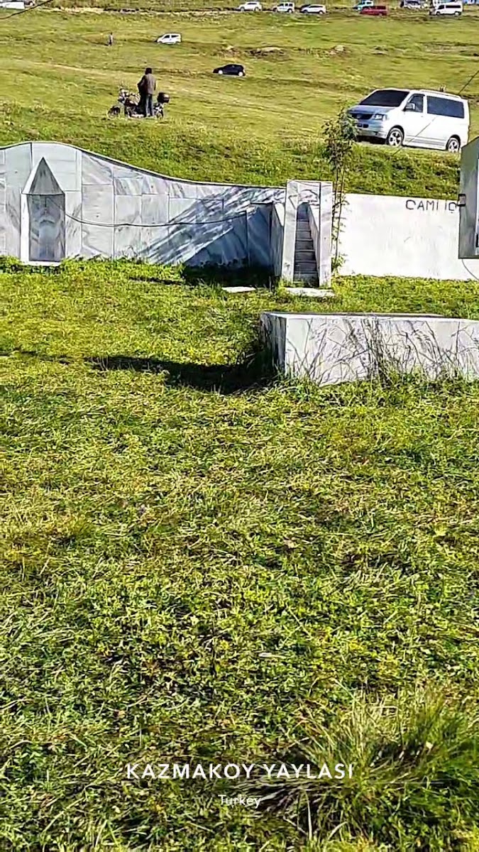 Kadırga Yaylası Tarihi Üstü Açık Cami — fotoğraf 3