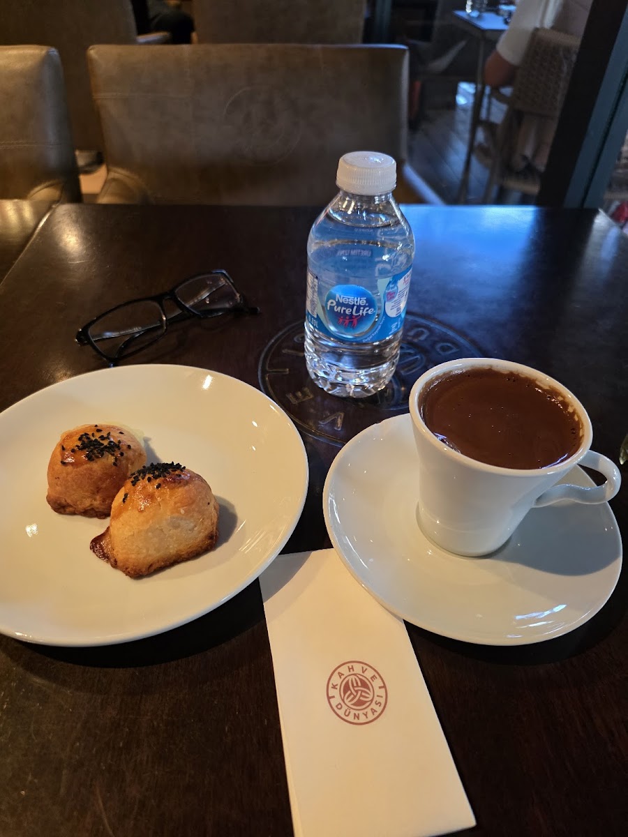 Kahve Dünyası - Adana Ziyapaşa — fotoğraf 2