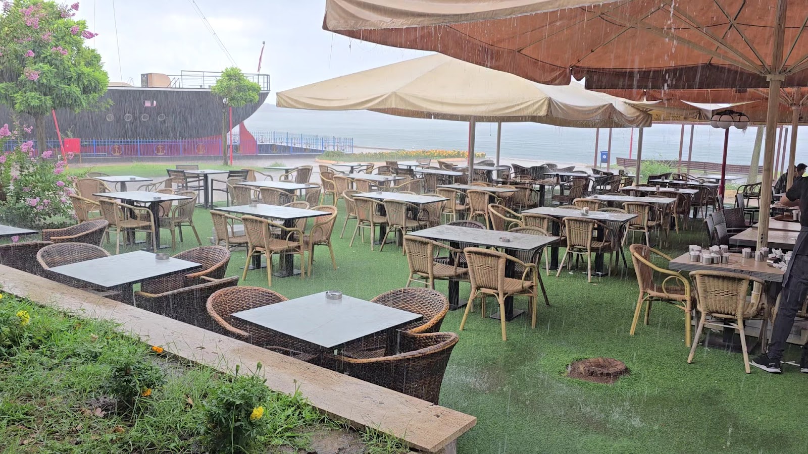 Kahverengi Cafe & Restaurant — photo 3