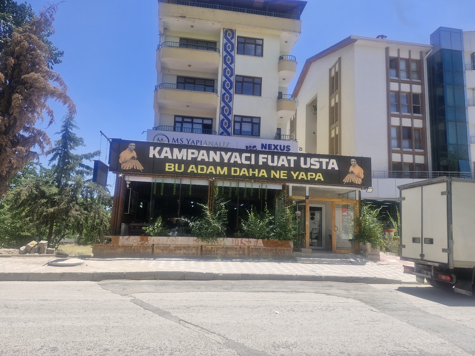 Kampanyacı Fuat Usta — fotoğraf