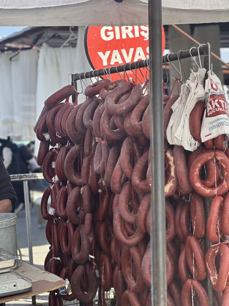Kapalı Pazar Alanı — fotoğraf 2