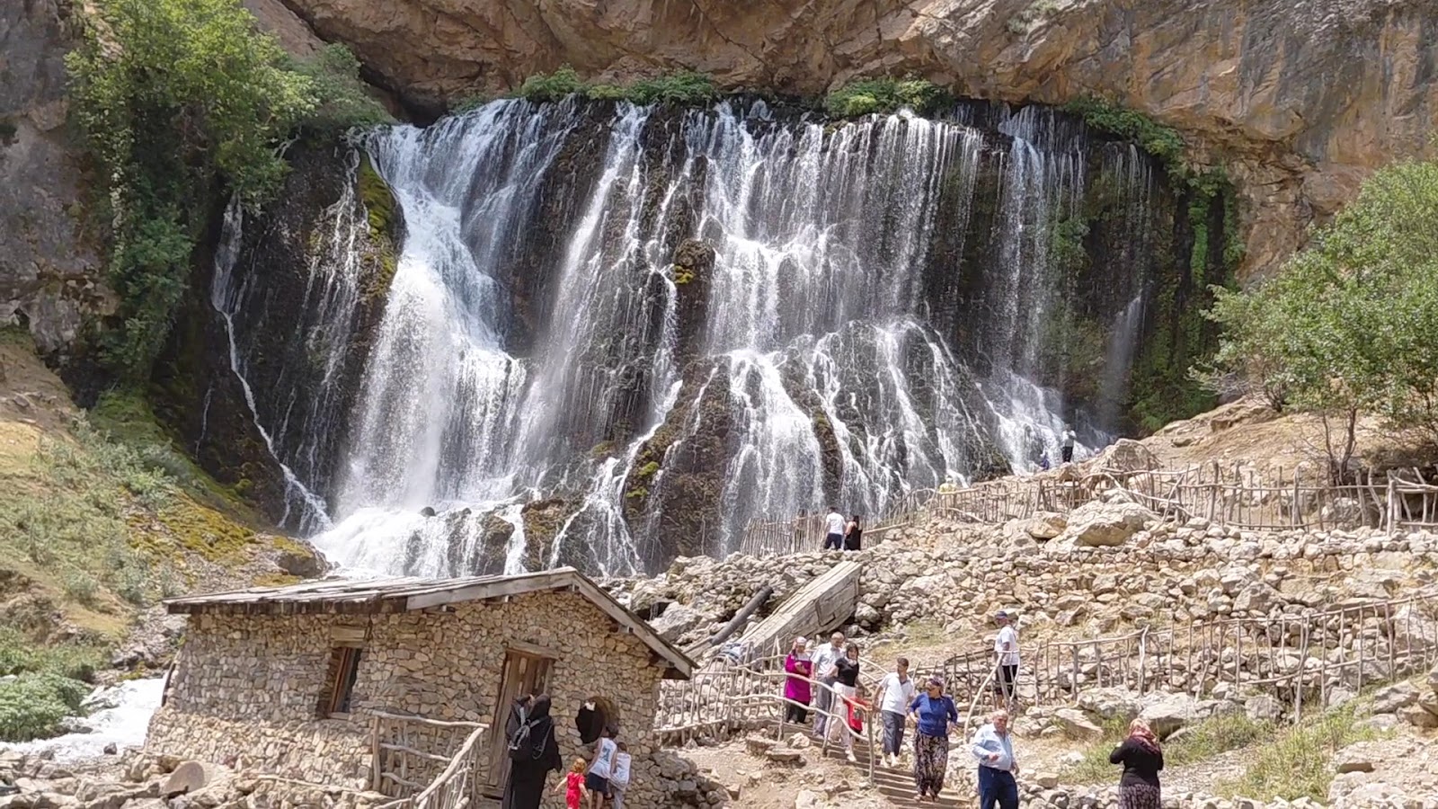 Kapuzbaşı Şelalesi — fotoğraf 3