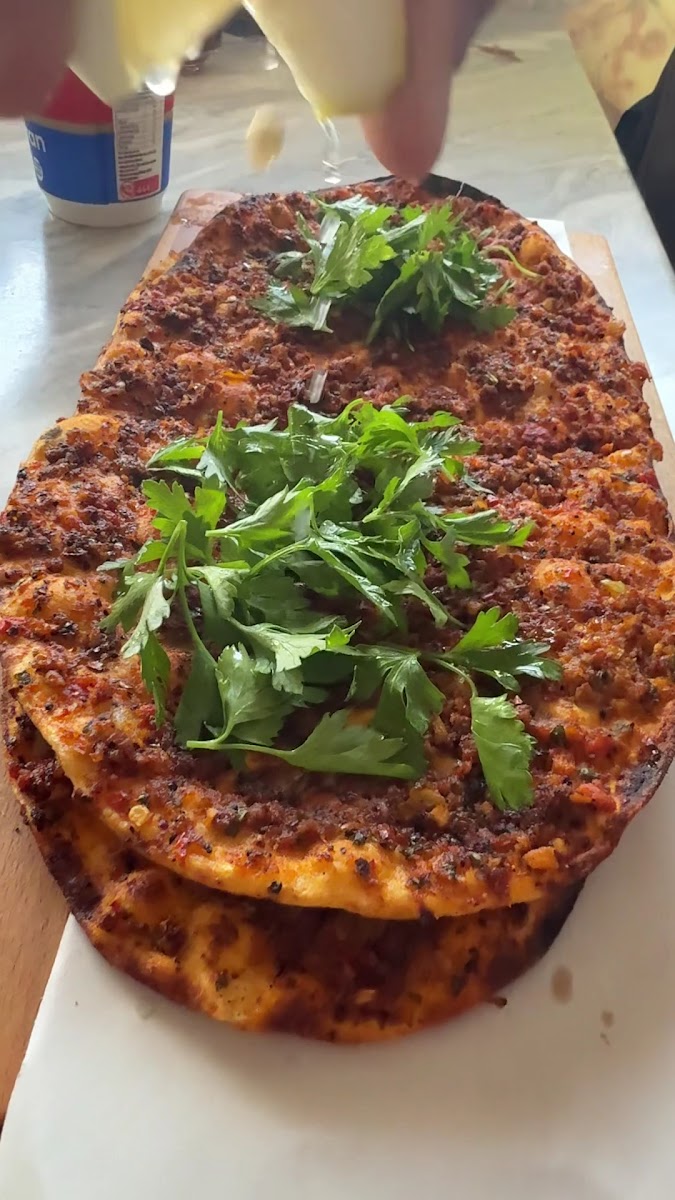 Kara Çizmeli Lahmacun — photo 3