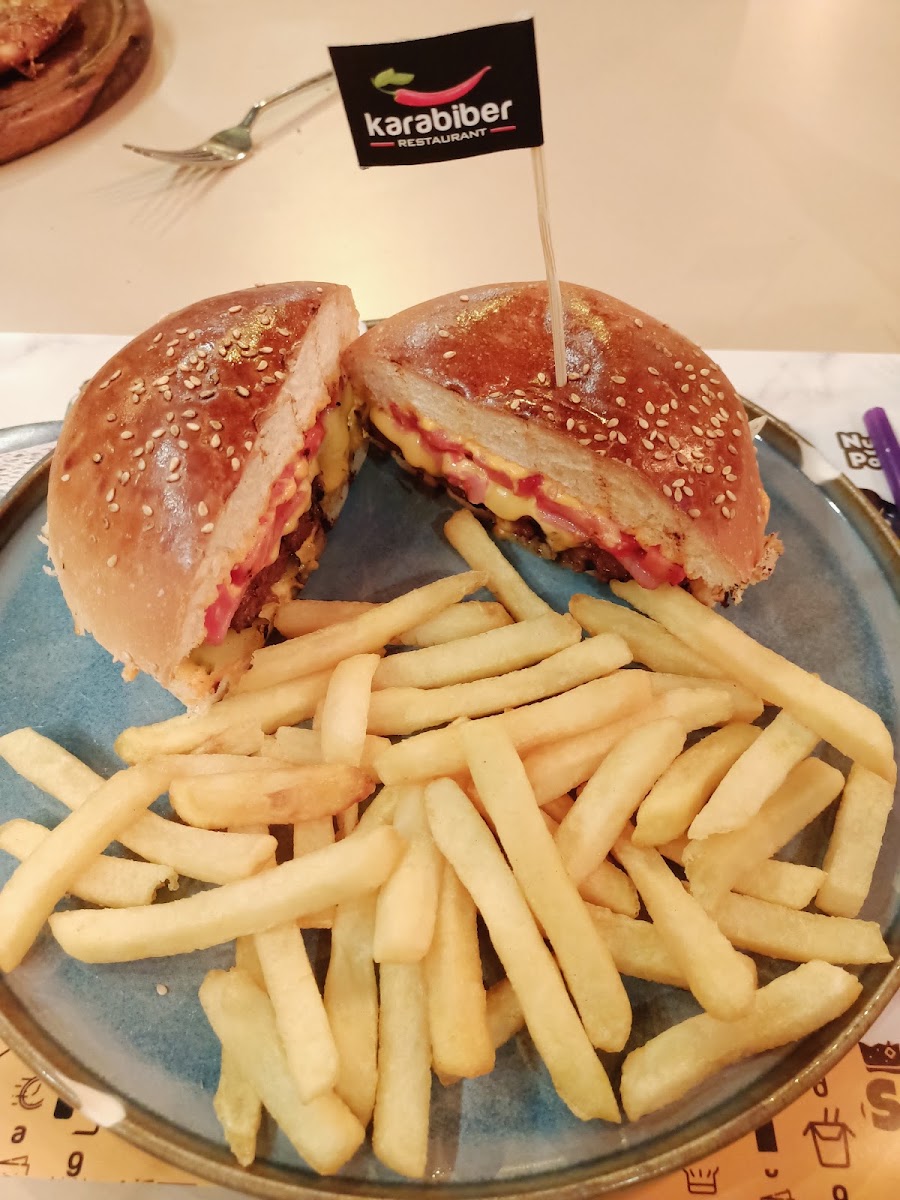 Karabiber Restaurant / Sucuk Dükkanı Kastamonu — photo 11
