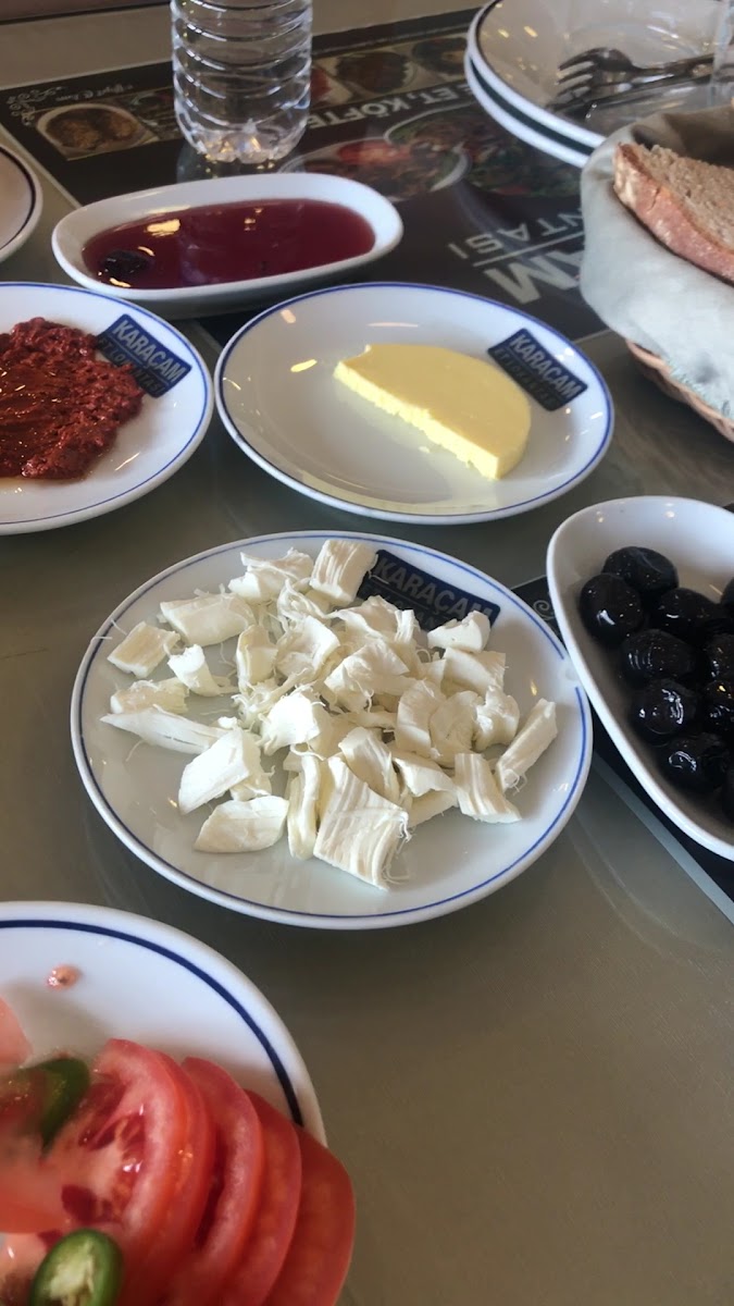 Karaçam Et Lokantası — fotoğraf 3