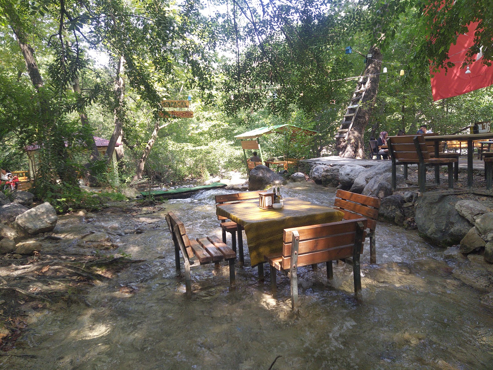 Karaçay Şelalesi Doğa Tesisleri — fotoğraf 4