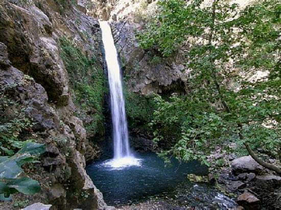 Karaçay Şelalesi — fotoğraf