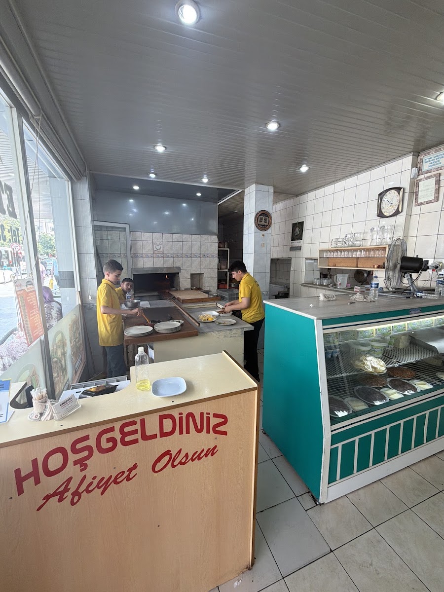 Karagöz Etliekmek — photo 3