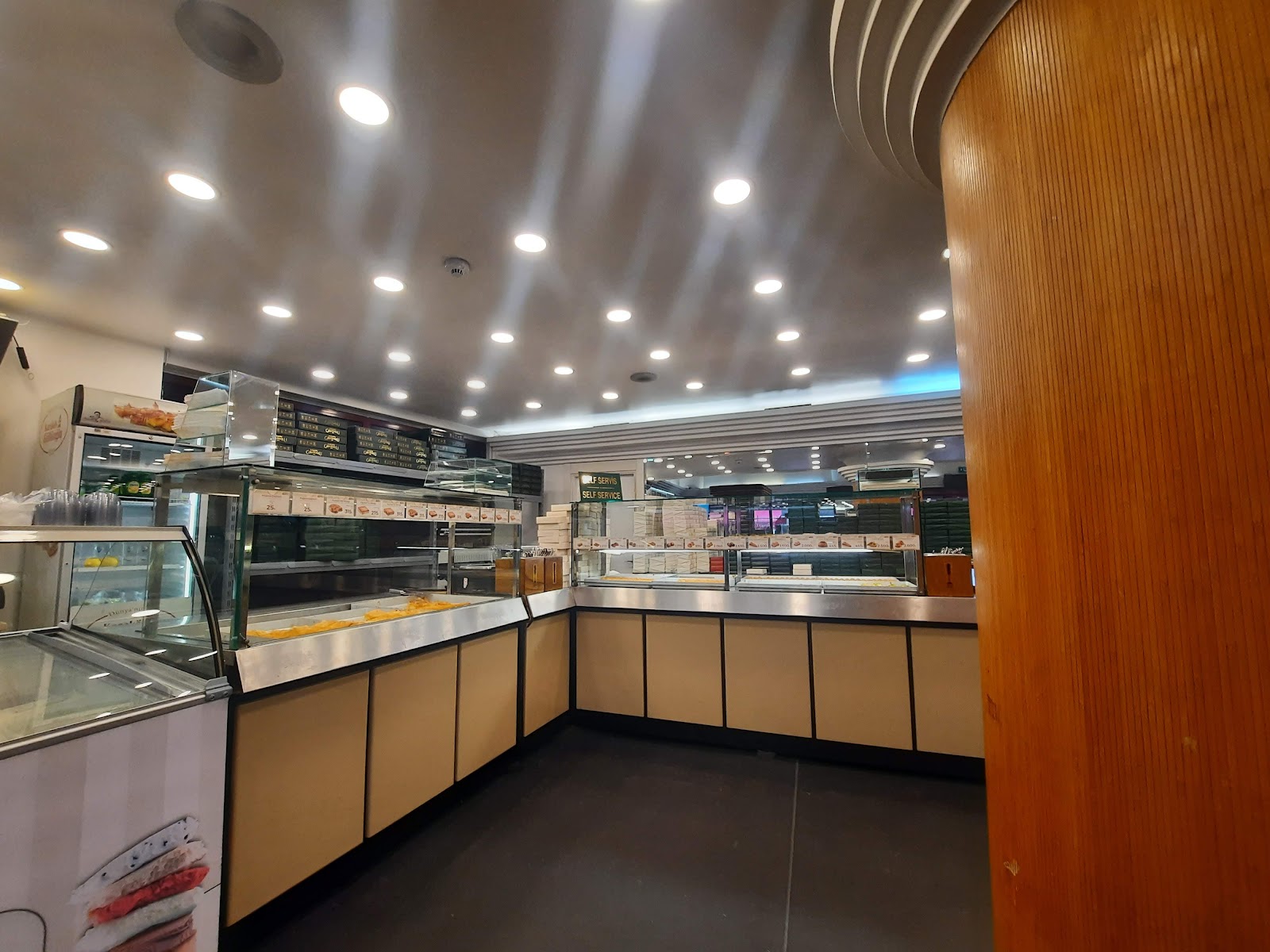 Karaköy Güllüoğlu Yönetim Binası — photo 3