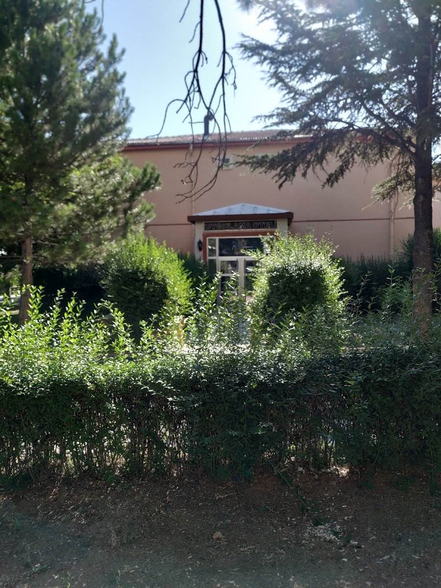 Karamanoğlu Mehmetbey Üniversitesi Sosyal Bilimler Meslek Yüksekokulu Uygulama Oteli — fotoğraf 2