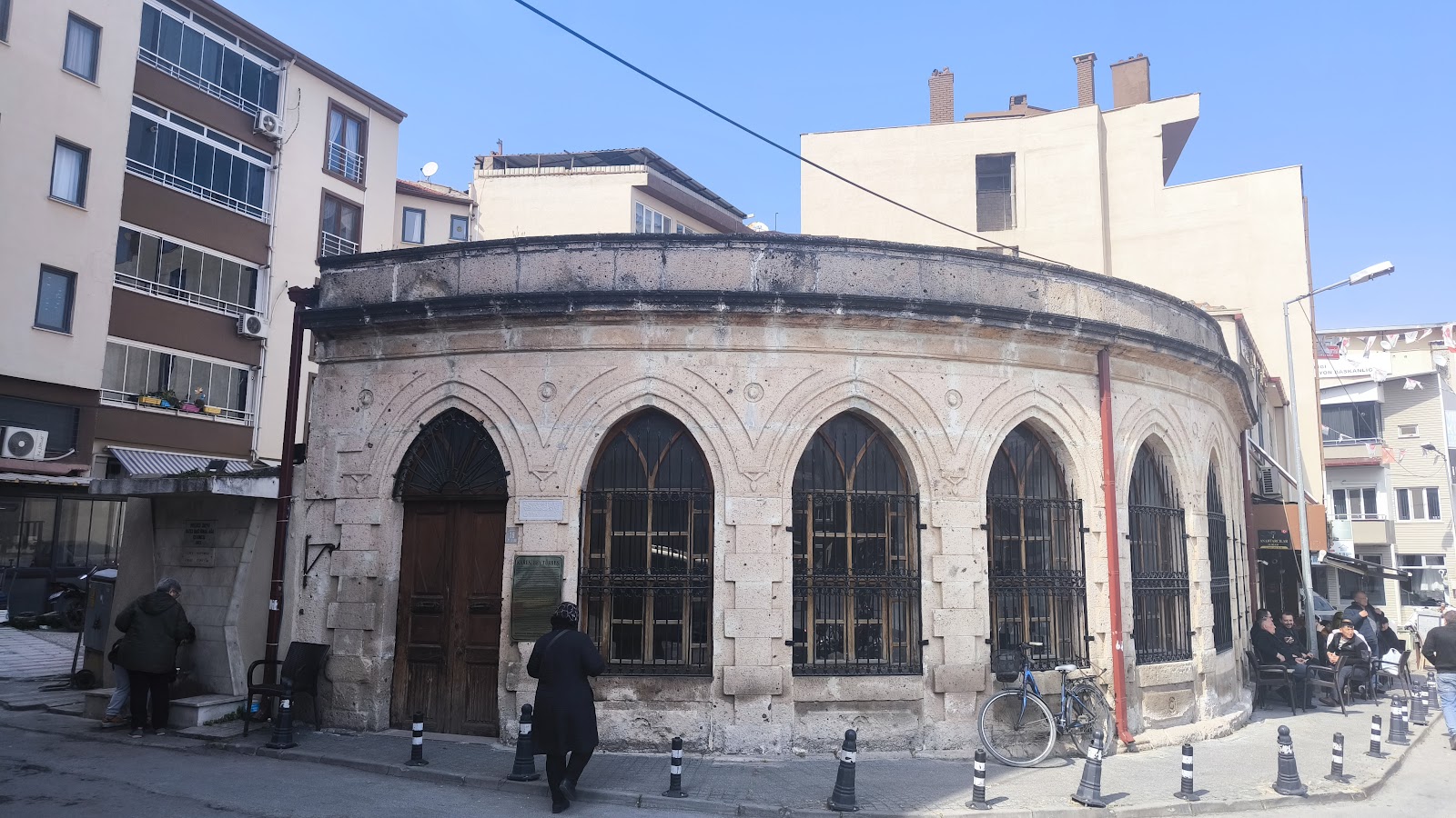 Karesi Bey Türbesi — fotoğraf 2