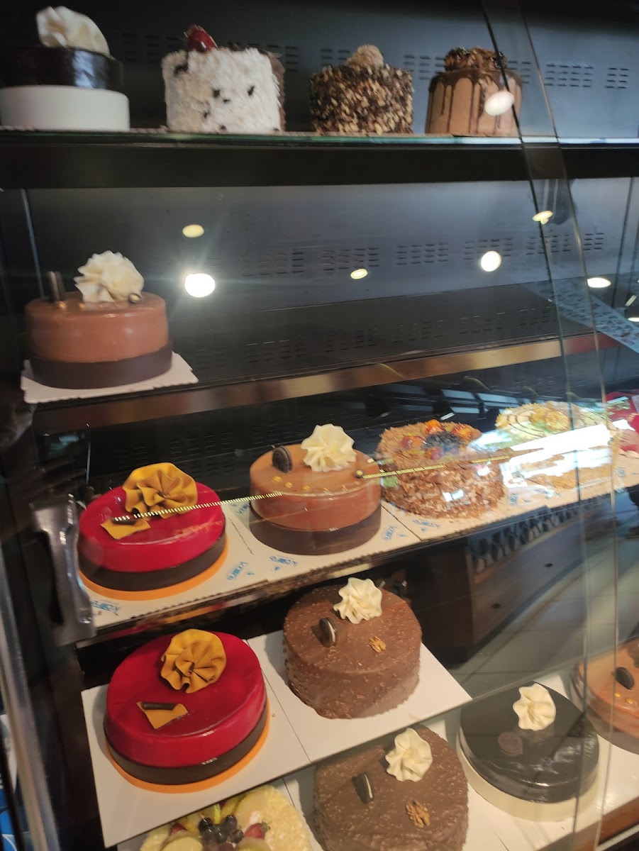 Katre Unlu Mamülleri Burdur Unlu Mamüller, Pastane, Pasta, Kahvaltı, Simit, Poğaça, Baklava, Yaş Pasta — fotoğraf 5