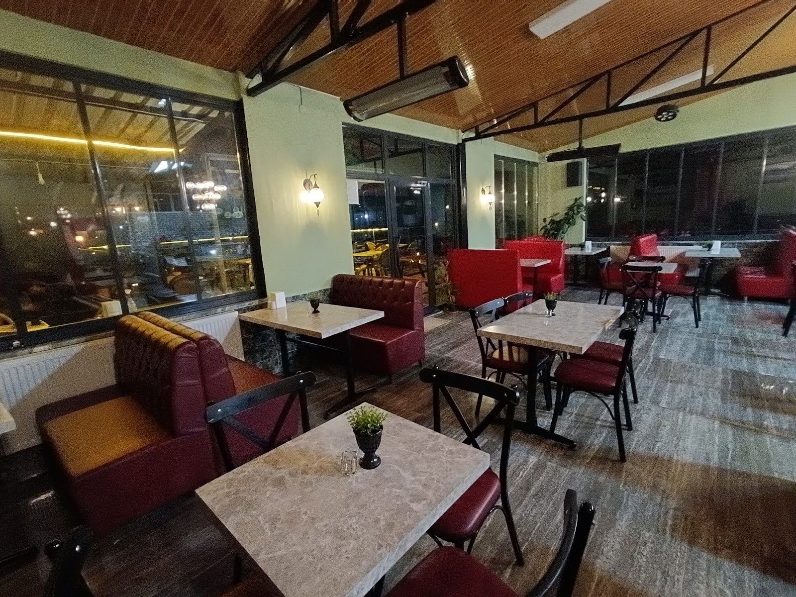 Kayabaşı Teras Cafe ve oyun salonları — photo 2