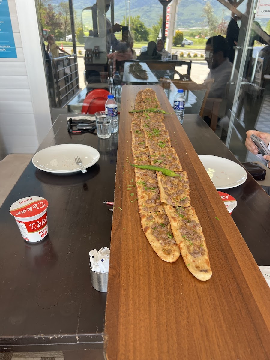 Kazancım Hizmet Etli Ekmek — fotoğraf 4