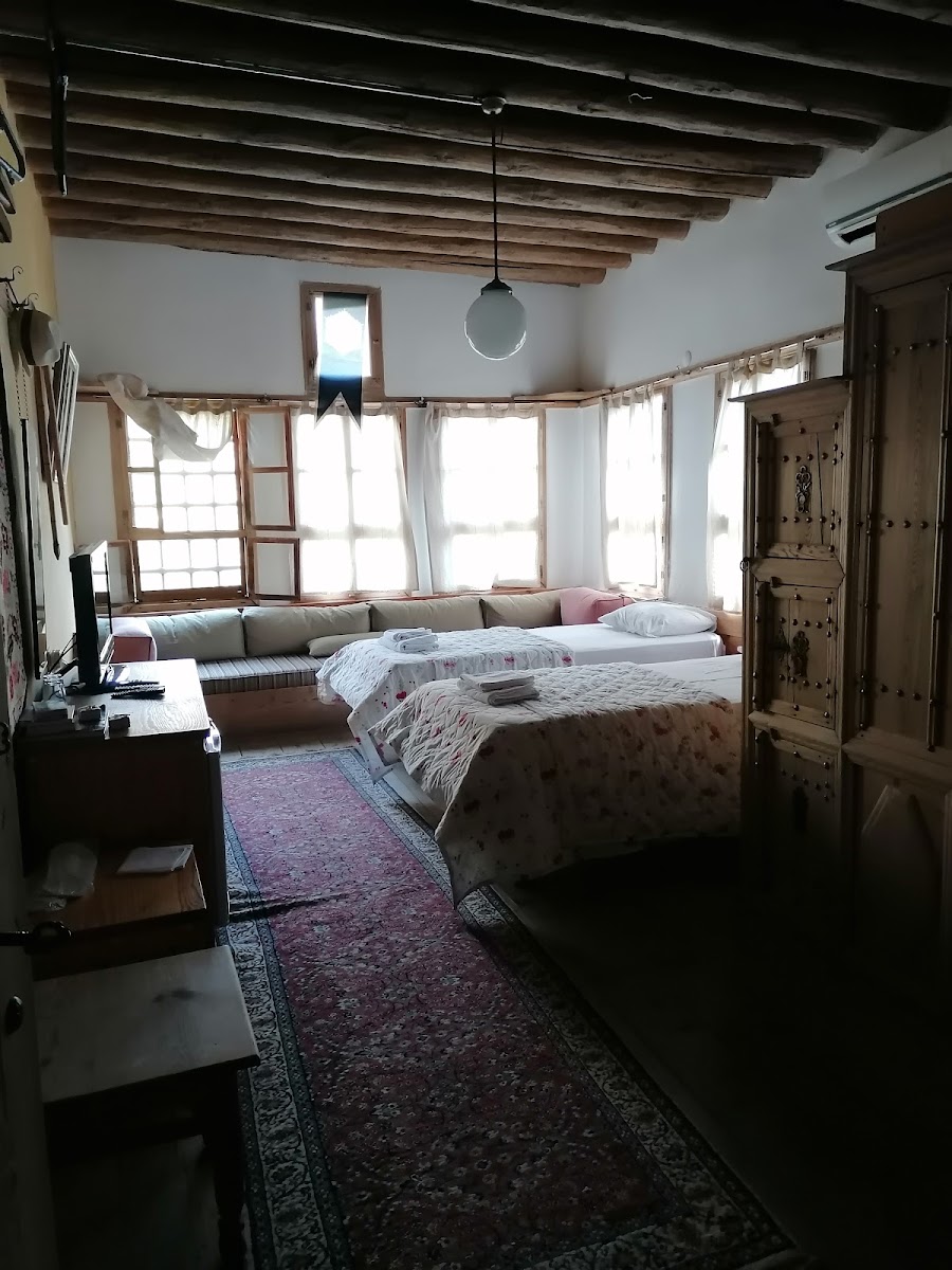 Kemaliye Karanlık Kanyon Tekne Turu — fotoğraf 4