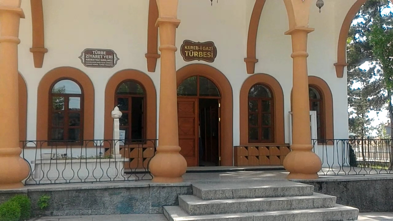 Kerebi Gazi Türbesi — fotoğraf 2