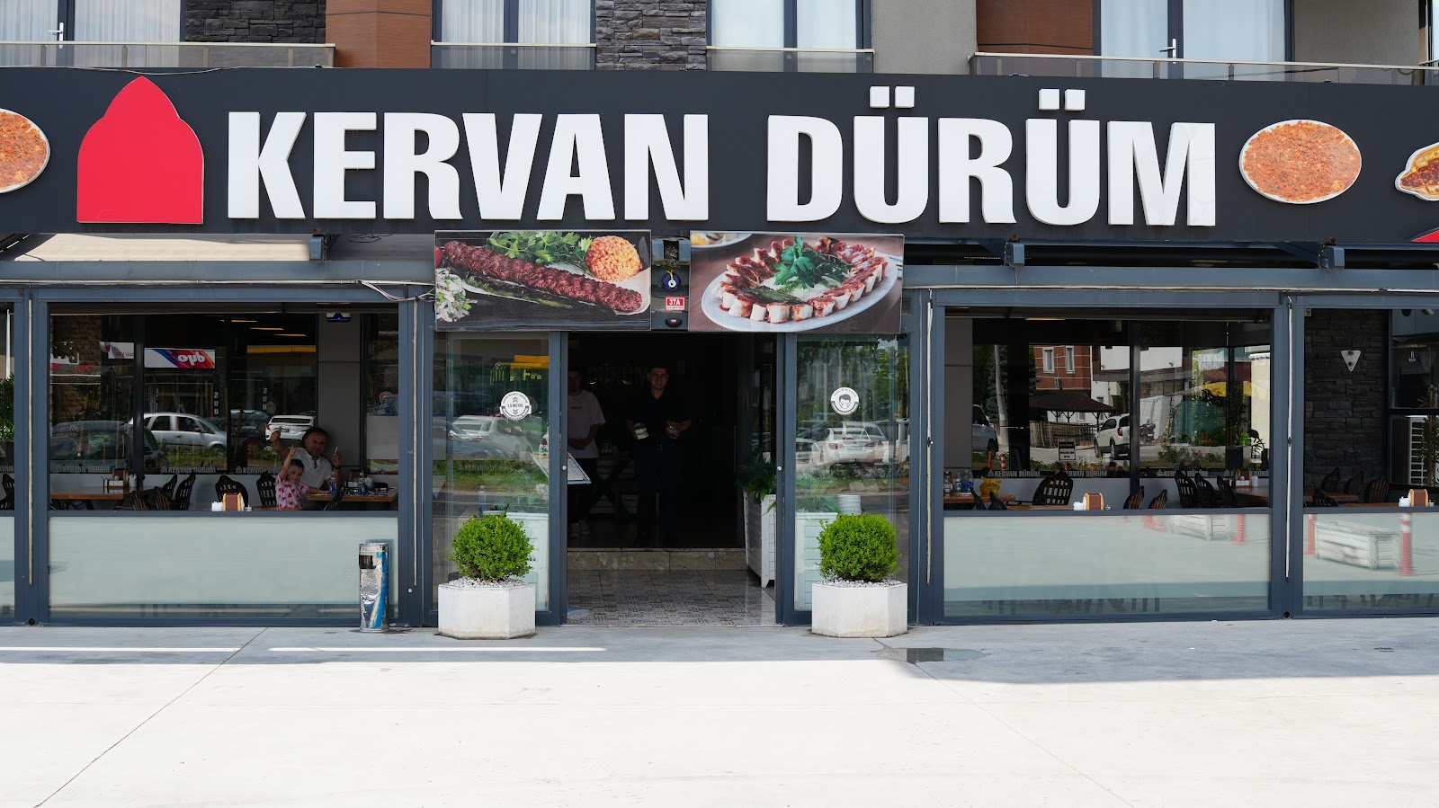 KERVAN DÜRÜM — fotoğraf