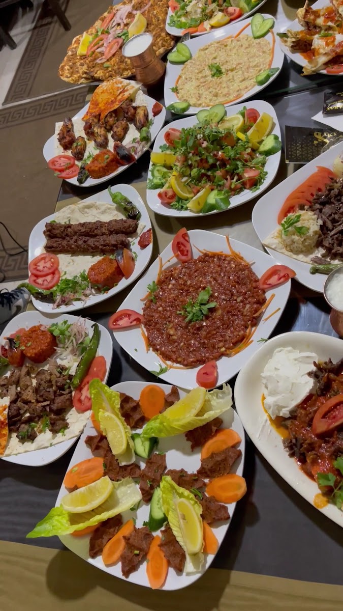 Kervan Saray Et Lokantası — photo 2