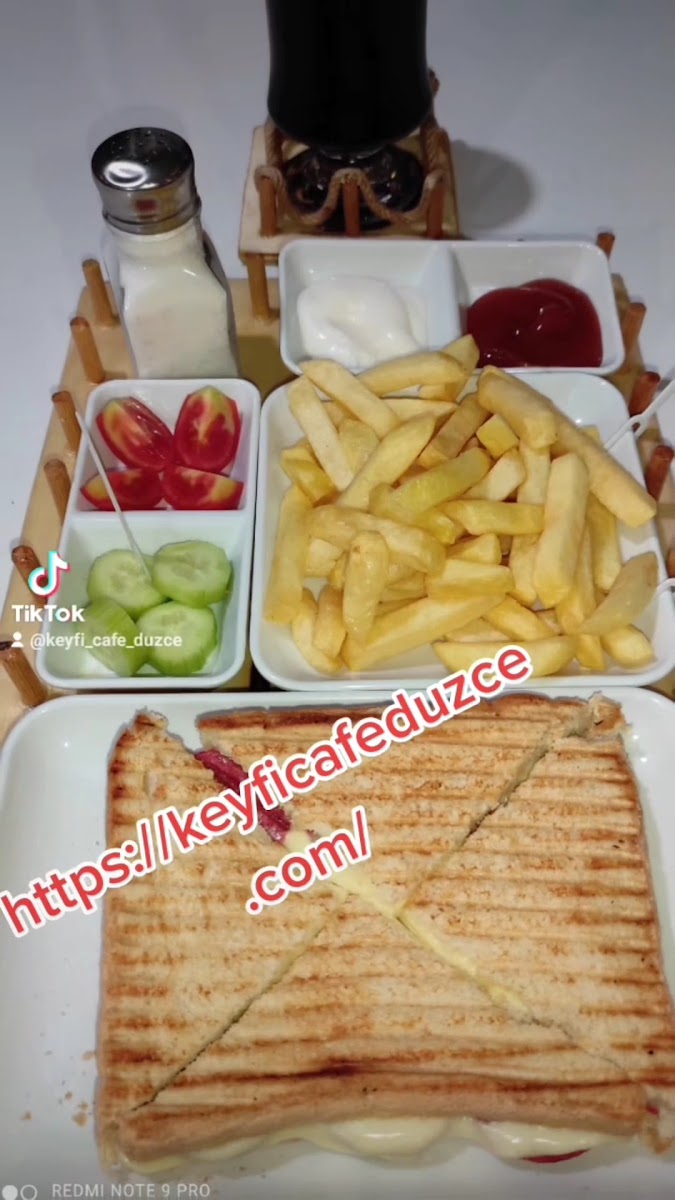 Keyfi Cafe Düzce, Nargile salonu & cafe — fotoğraf 5