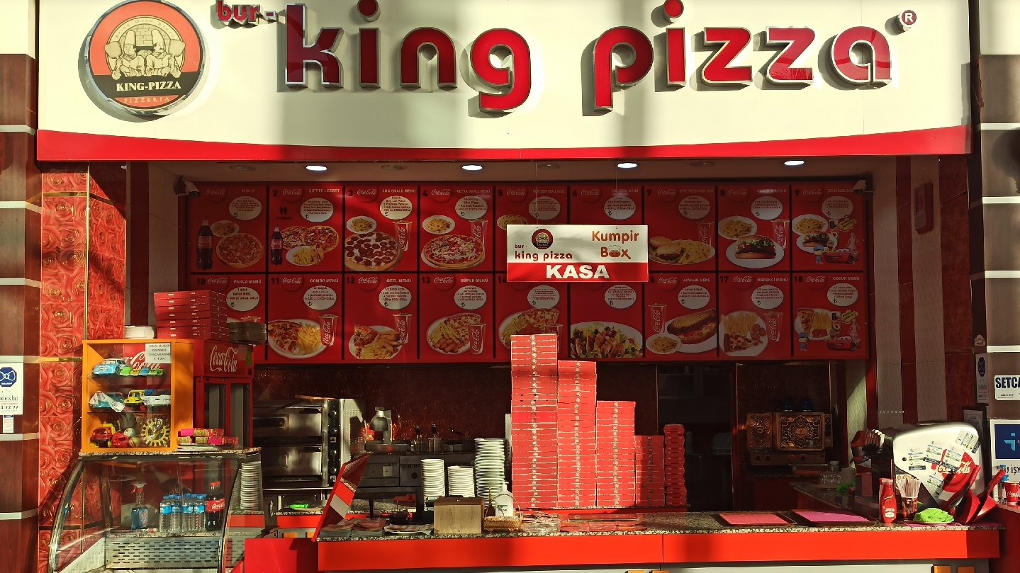 King Pizza Tatvan — fotoğraf