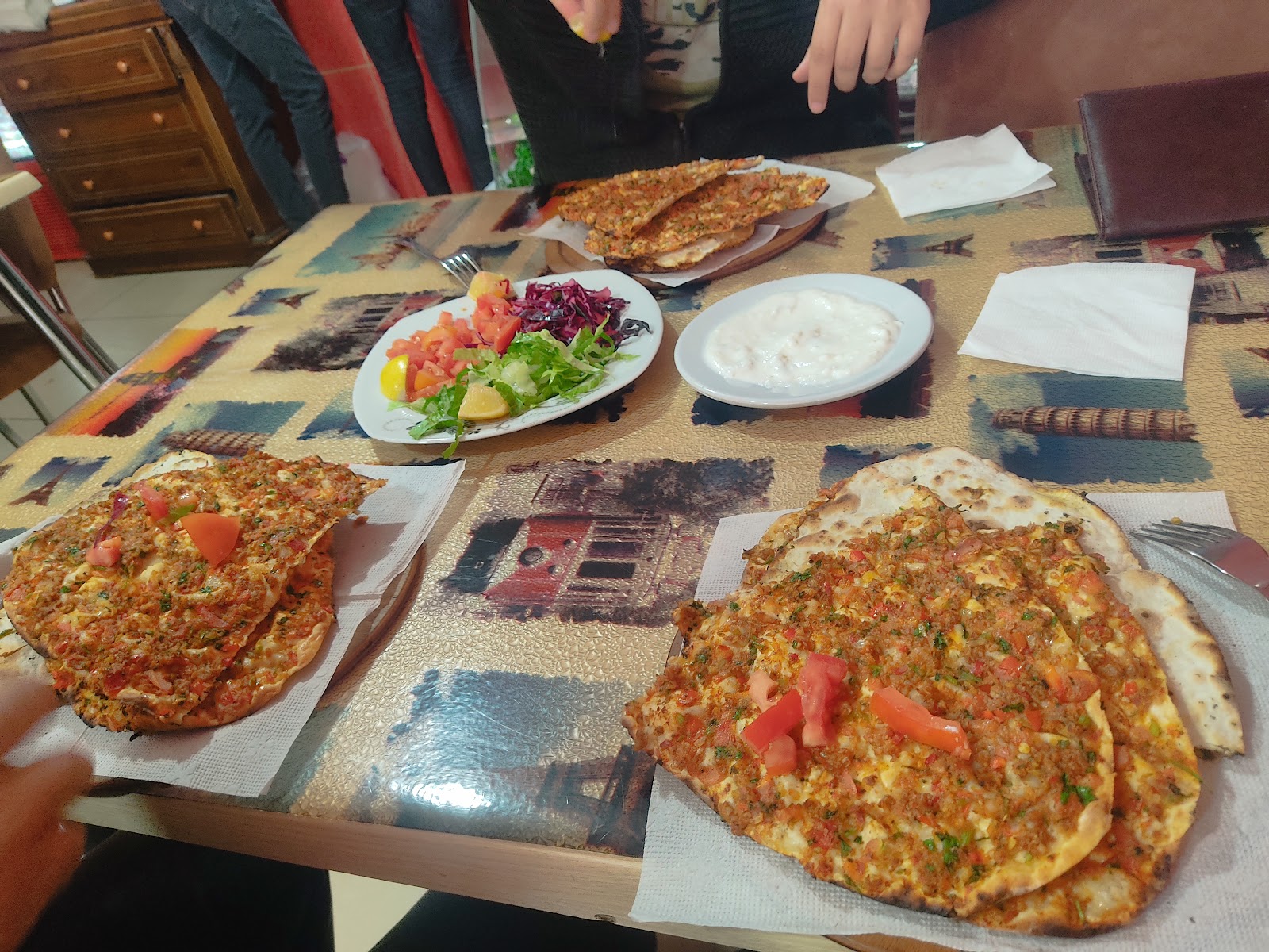 Kirvem Kebap Salonu — fotoğraf 1