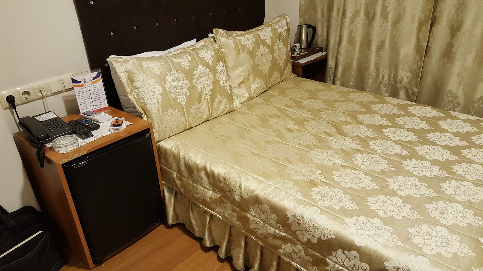 Kit-Tur Otel Cumhuriyet Restaurant - Bar — fotoğraf 2