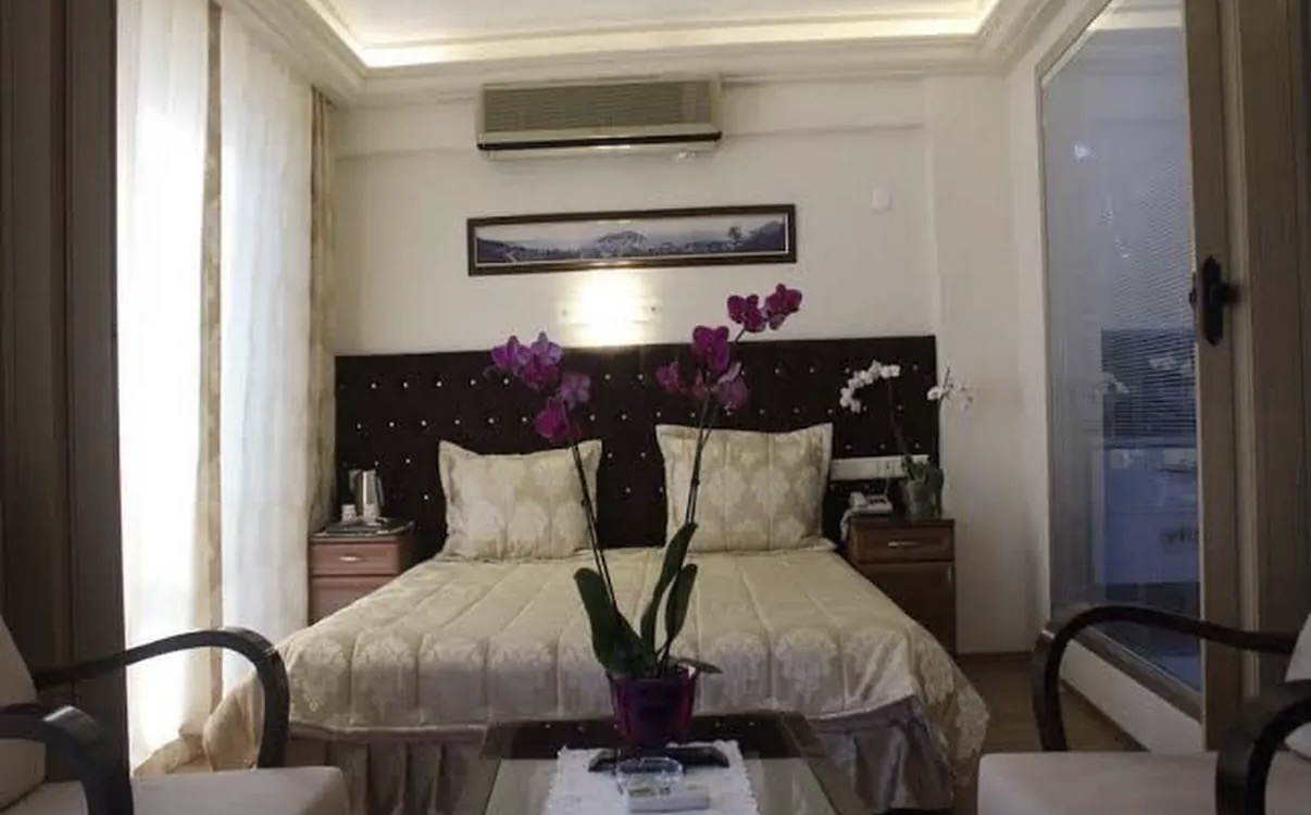 Kit-Tur Otel Cumhuriyet Restaurant - Bar — fotoğraf 6