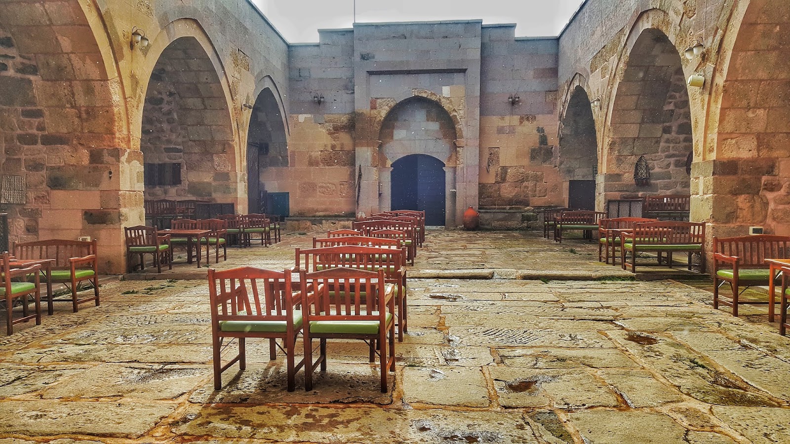 Kızılören Kervansarayı — photo 2
